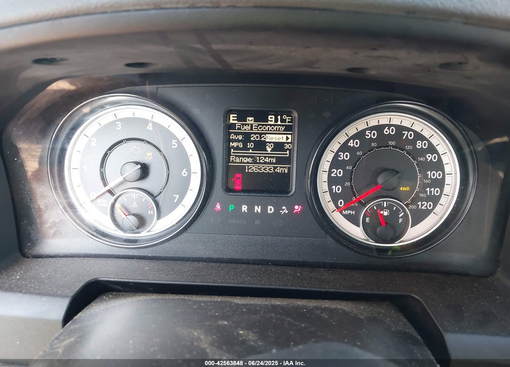 2016 RAM 1500 VIN: 1C6RR7FG3GS409660