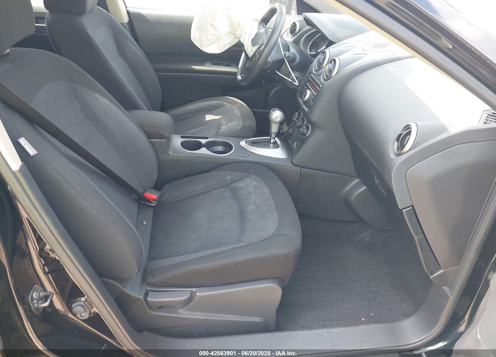 2013 NISSAN ROGUE VIN: JN8AS5MV2DW646990