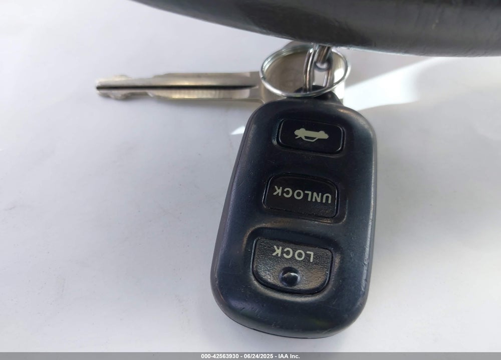 2003 TOYOTA CAMRY VIN: JTDBE32K230156961