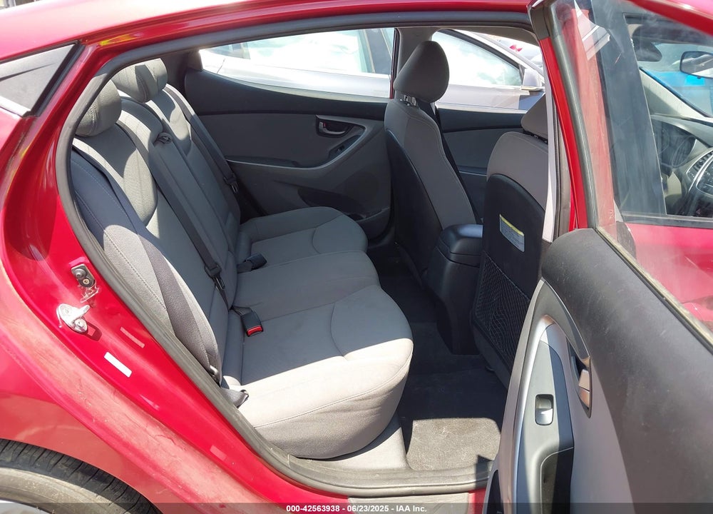 2016 HYUNDAI ELANTRA VIN: KMHDH4AEXGU623667