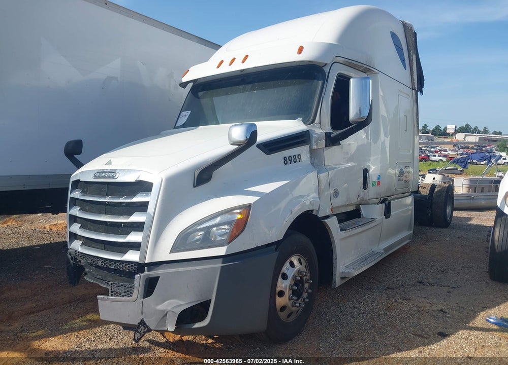 2020 FREIGHTLINER NEW CASCADIA 126 VIN: 3AKJHHDV4LSLR8234