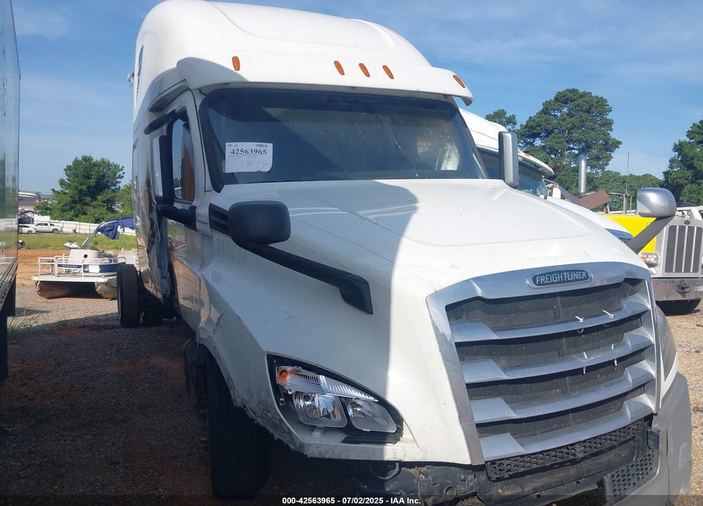 2020 FREIGHTLINER NEW CASCADIA 126 VIN: 3AKJHHDV4LSLR8234