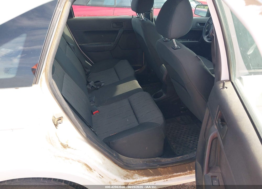 2008 FORD FOCUS SE/SES VIN: 1FAHP35N18W265206