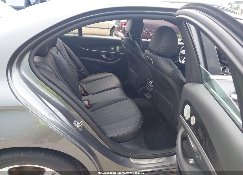 2019 MERCEDES-BENZ E 300 4MATIC VIN: WDDZF4KB0KA525297