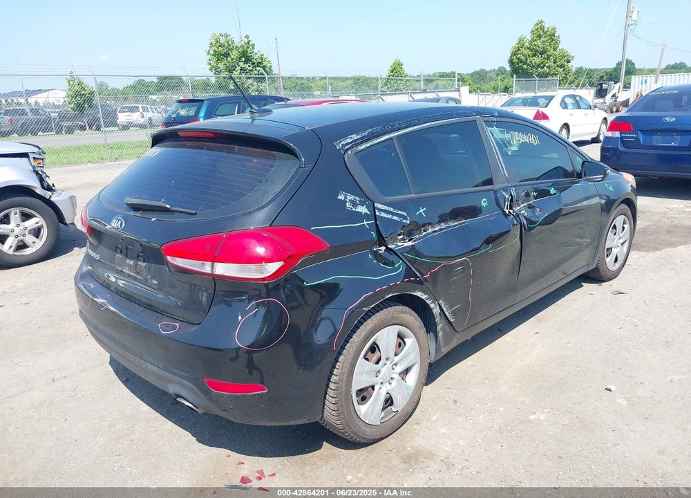 2016 KIA FORTE VIN: KNAFK5A89G5600032