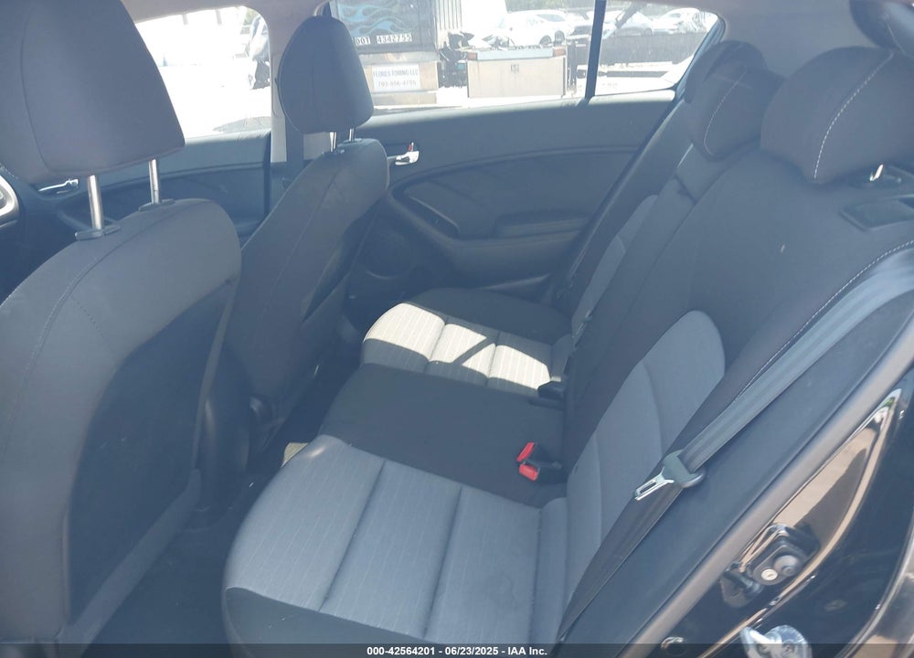 2016 KIA FORTE VIN: KNAFK5A89G5600032