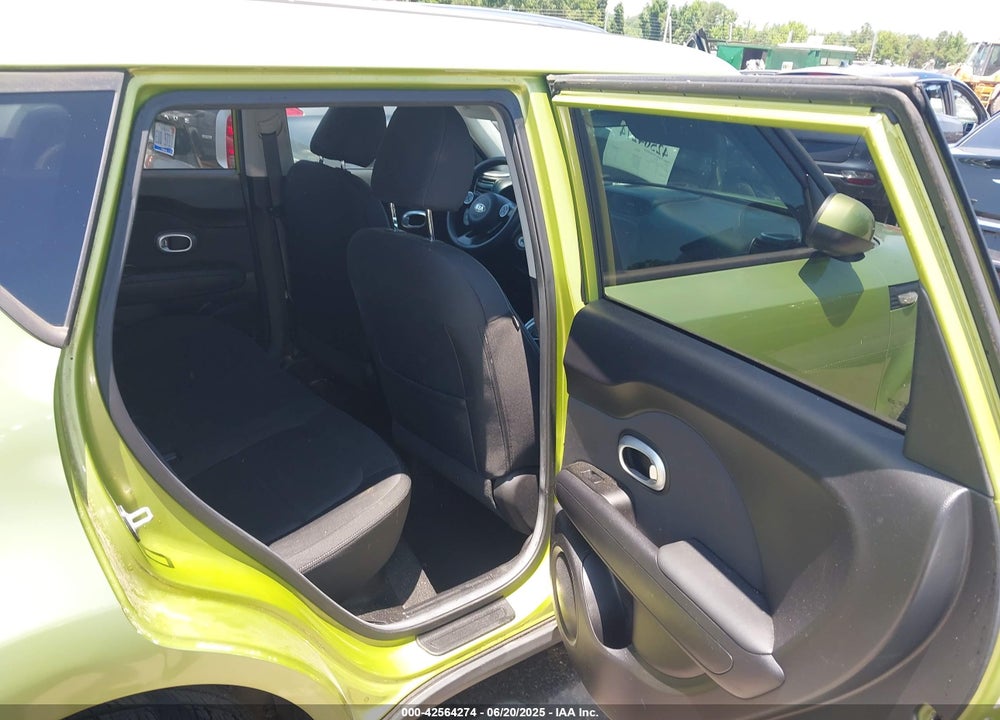 2014 KIA SOUL VIN: KNDJN2A29E7742879
