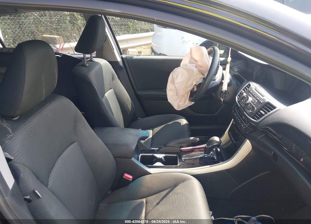 2017 HONDA ACCORD VIN: 1HGCR2F34HA167629