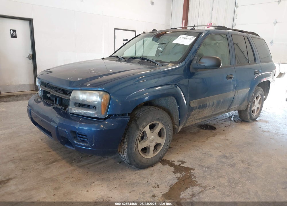 2005 CHEVROLET TRAILBLAZER LS VIN: 1GNDT13S852367386
