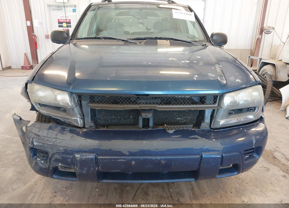 2005 CHEVROLET TRAILBLAZER LS VIN: 1GNDT13S852367386