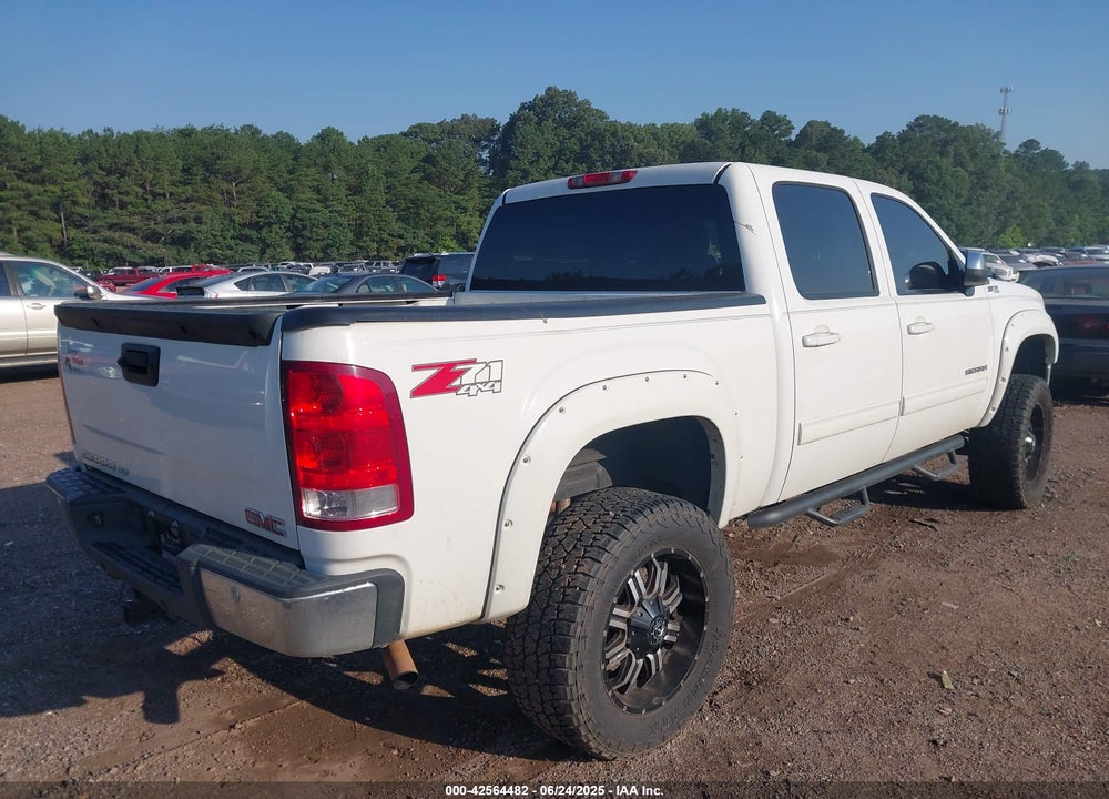 2013 GMC SIERRA 1500 SLT VIN: 3GTP2WE79DG290225