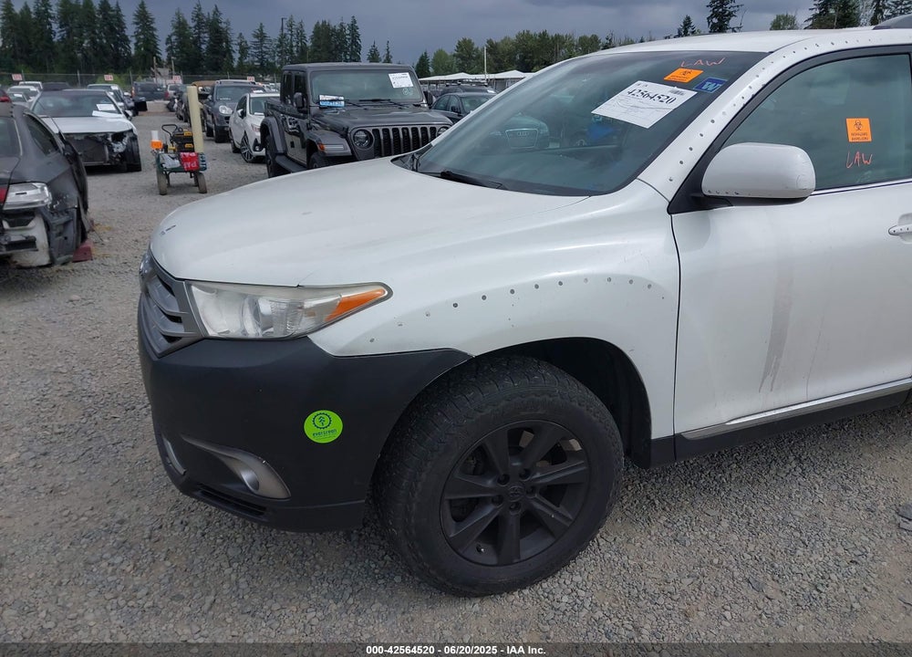 2013 TOYOTA HIGHLANDER VIN: 5TDBK3EH0DS274496