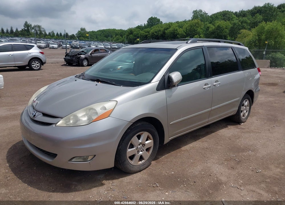2007 TOYOTA SIENNA XLE VIN: 5TDZK22C27S043234