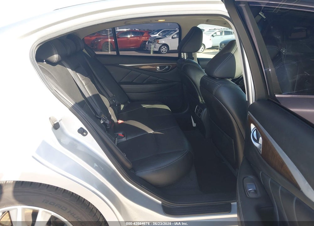 2015 INFINITI Q50 VIN: JN1BV7AR7FM394407