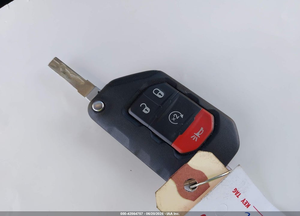 2023 JEEP WRANGLER / VIN: 1C4HJXDN1PW543105