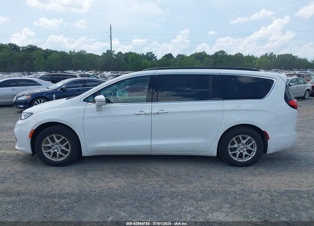 2022 CHRYSLER PACIFICA TOURING L VIN: 2C4RC1BG2NR195708