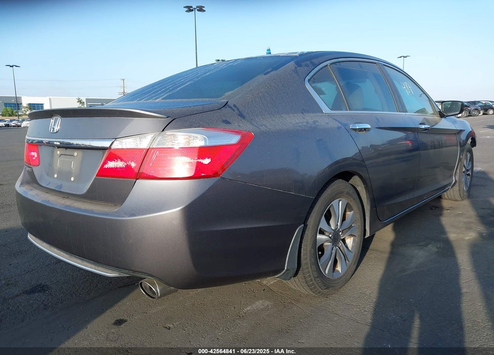 2013 HONDA ACCORD LX VIN: 1HGCR2F31DA005323