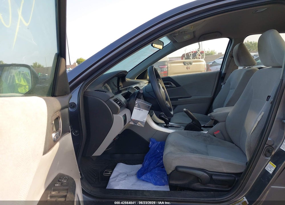 2013 HONDA ACCORD LX VIN: 1HGCR2F31DA005323