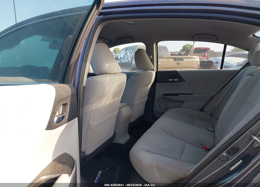 2013 HONDA ACCORD LX VIN: 1HGCR2F31DA005323