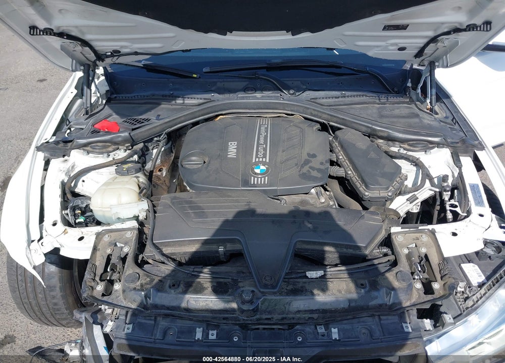 2016 BMW 3 SERIES VIN: WBA8E5C51GK388330