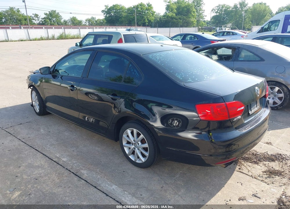 2012 VOLKSWAGEN JETTA VIN: 3VWDX7AJ4CM061850