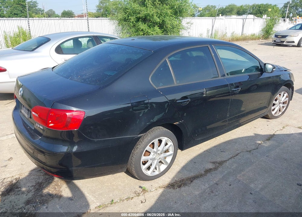 2012 VOLKSWAGEN JETTA VIN: 3VWDX7AJ4CM061850