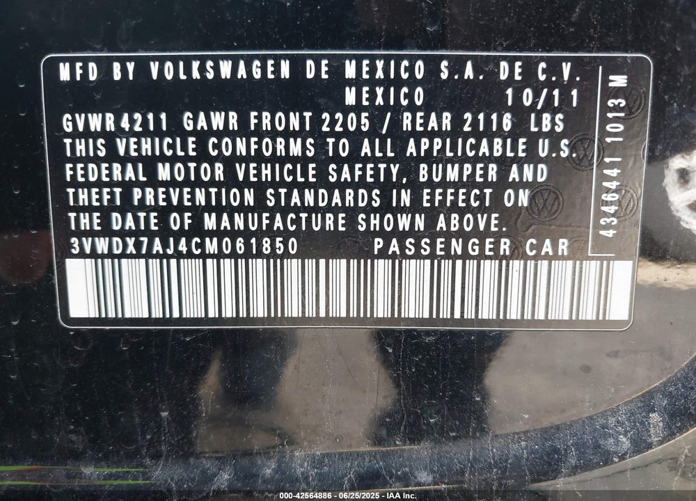 2012 VOLKSWAGEN JETTA VIN: 3VWDX7AJ4CM061850