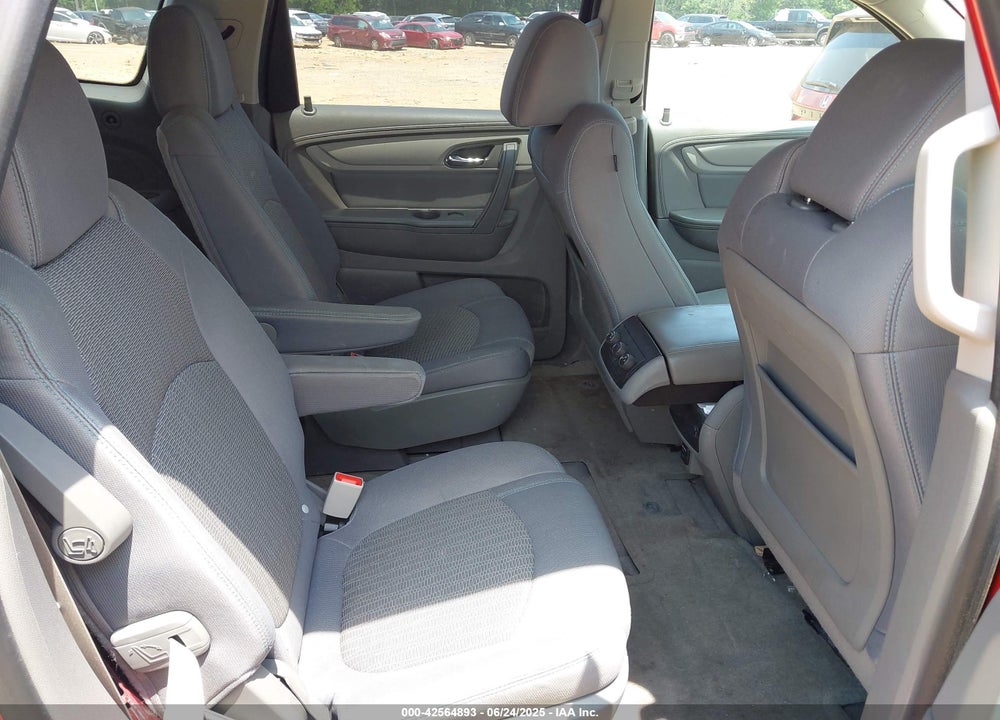 2014 CHEVROLET TRAVERSE VIN: 1GNKVGKD0EJ127875