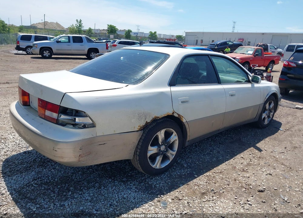 1999 LEXUS ES 300 VIN: JT8BF28G9X5063095