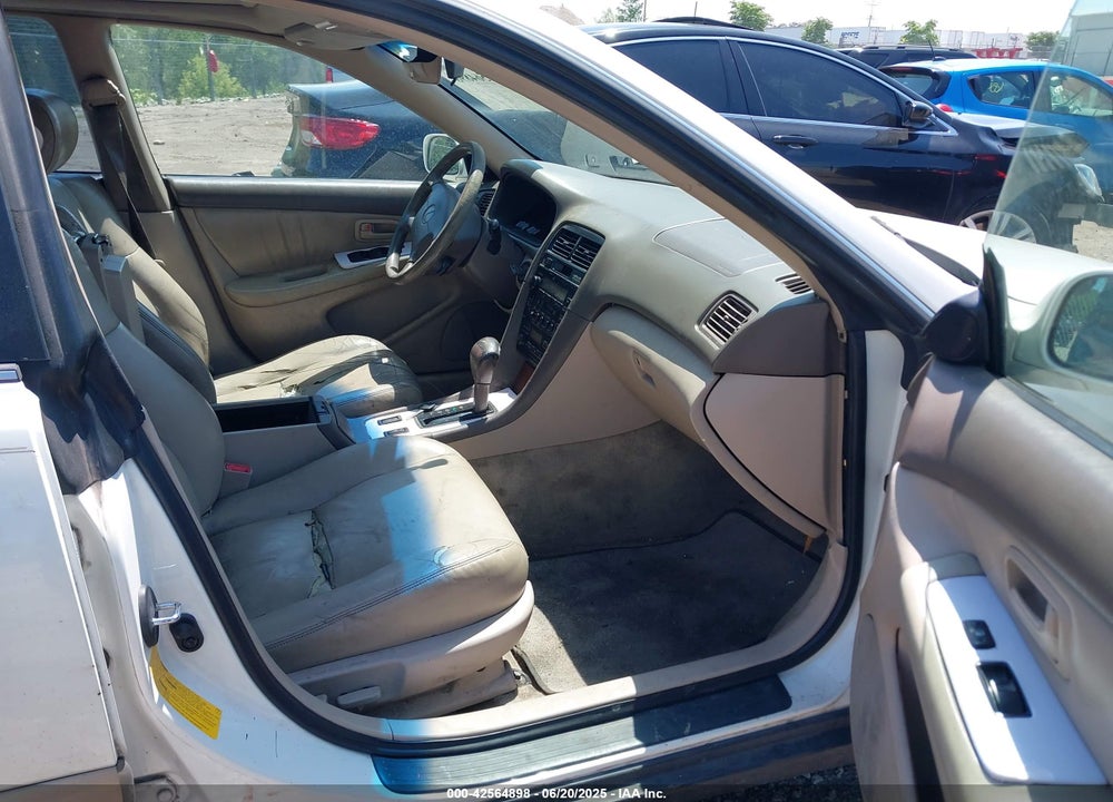 1999 LEXUS ES 300 VIN: JT8BF28G9X5063095