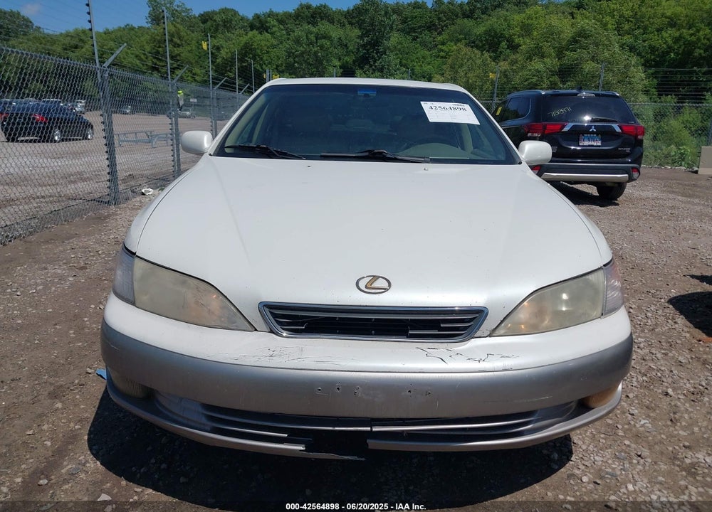 1999 LEXUS ES 300 VIN: JT8BF28G9X5063095
