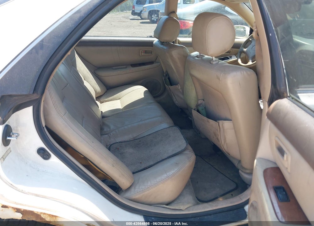 1999 LEXUS ES 300 VIN: JT8BF28G9X5063095