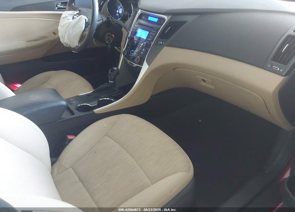 2013 HYUNDAI SONATA VIN: 5NPEB4AC1DH628609