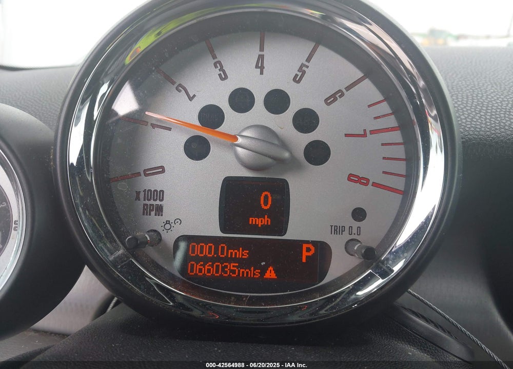 2014 MINI CONVERTIBLE COOPER VIN: WMWZN3C52ET569565