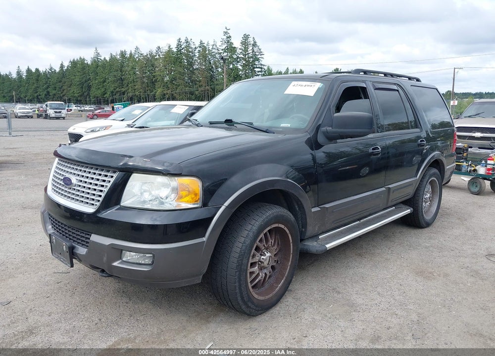 2005 FORD EXPEDITION NBX/XLT VIN: 1FMFU165X5LA80500