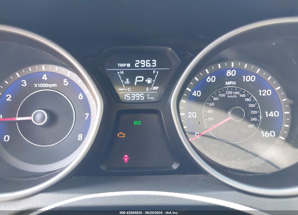 2015 HYUNDAI ELANTRA VIN: KMHDH4AE7FU303950