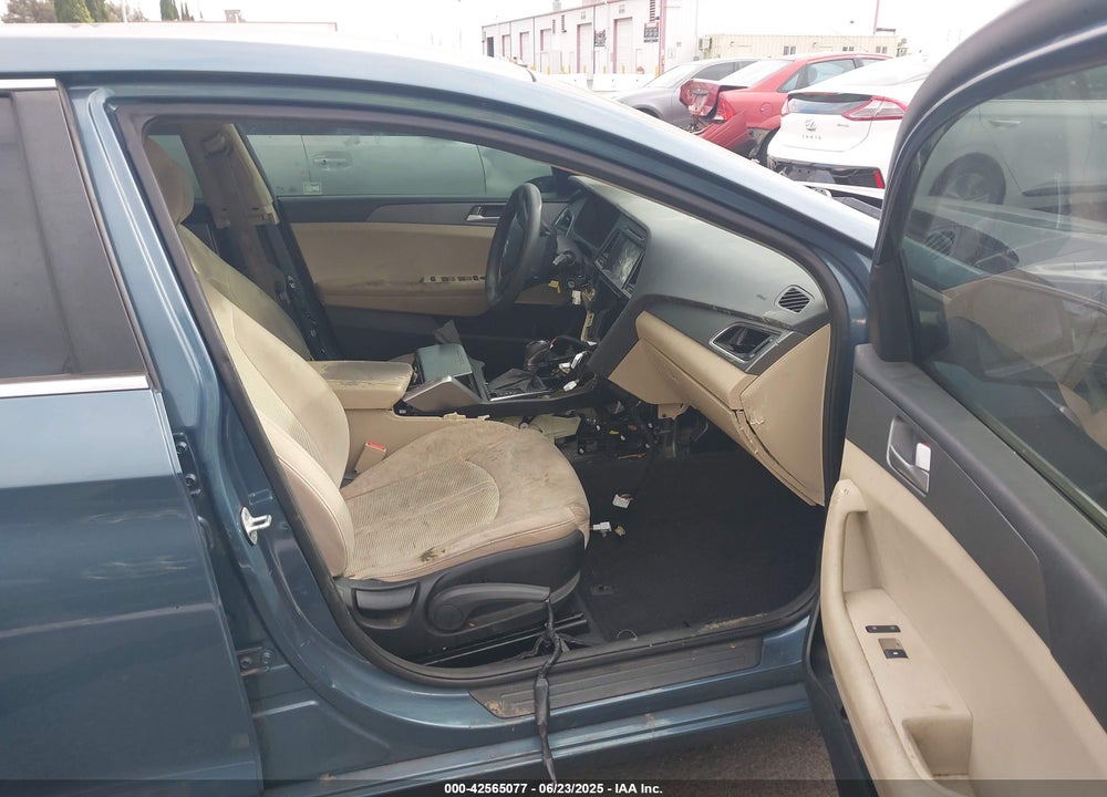 2016 HYUNDAI SONATA VIN: 5NPE24AF4GH340551
