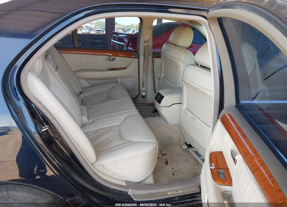 2002 LEXUS LS 430 VIN: JTHBN30F920077161
