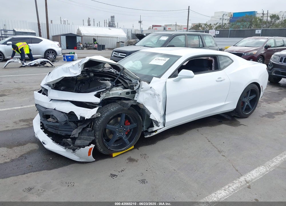 2018 CHEVROLET CAMARO VIN: 1G1FB1RX7J0146786