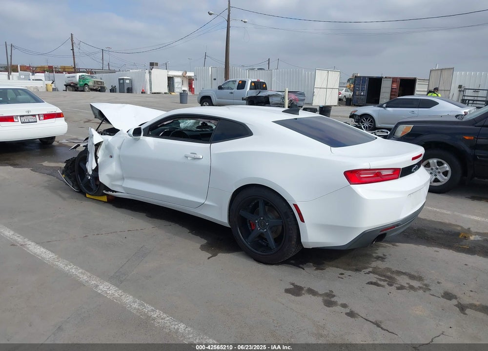 2018 CHEVROLET CAMARO VIN: 1G1FB1RX7J0146786