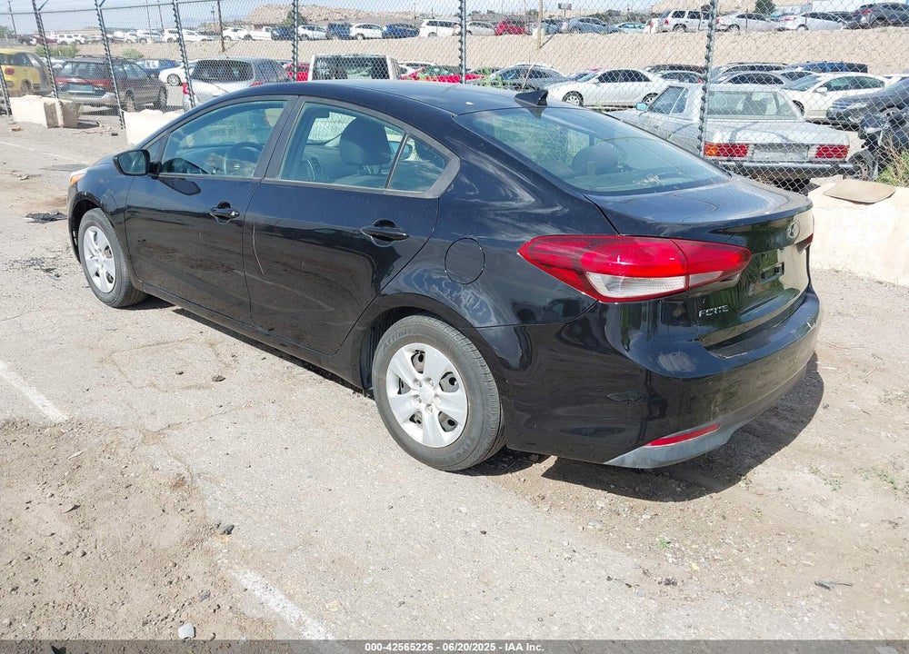 2018 KIA FORTE LX VIN: 3KPFL4A71JE263059