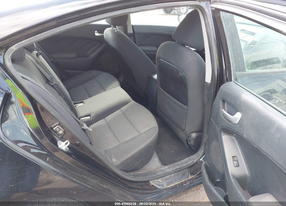 2018 KIA FORTE LX VIN: 3KPFL4A71JE263059