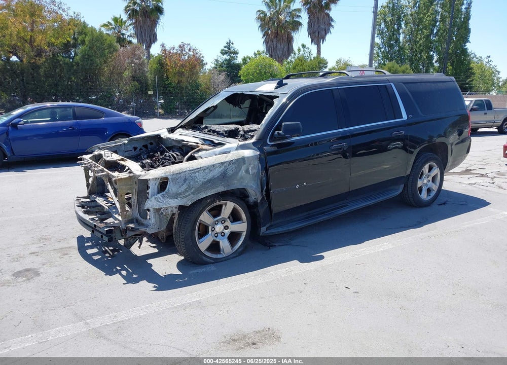 2016 CHEVROLET SUBURBAN VIN: 1GNSCHKC6GR417660