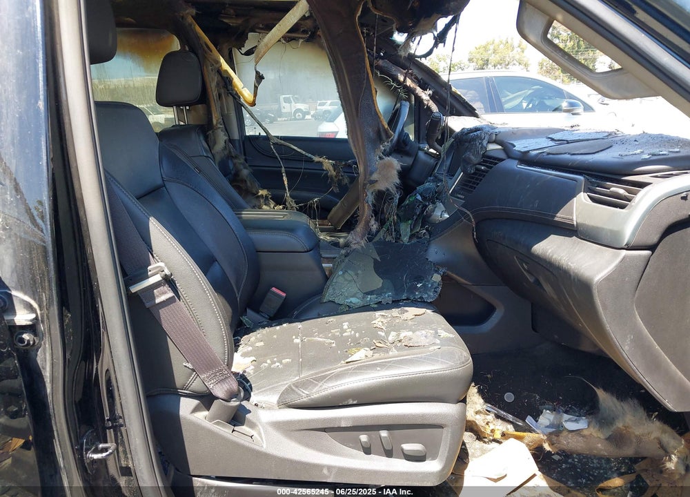2016 CHEVROLET SUBURBAN VIN: 1GNSCHKC6GR417660