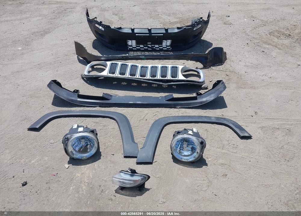 2016 JEEP RENEGADE VIN: ZACCJADT0GPE35044