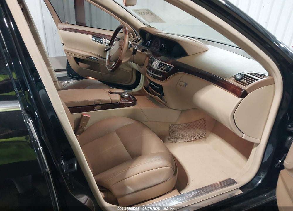 2009 MERCEDES-BENZ S 550 4MATIC VIN: WDDNG86X69A256757