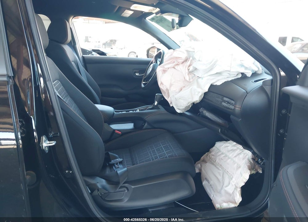 2025 HONDA HR-V VIN: 3CZRZ1H58SM711006