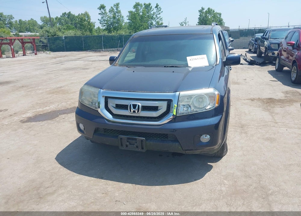2011 HONDA PILOT VIN: 5FNYF4H58BB074120