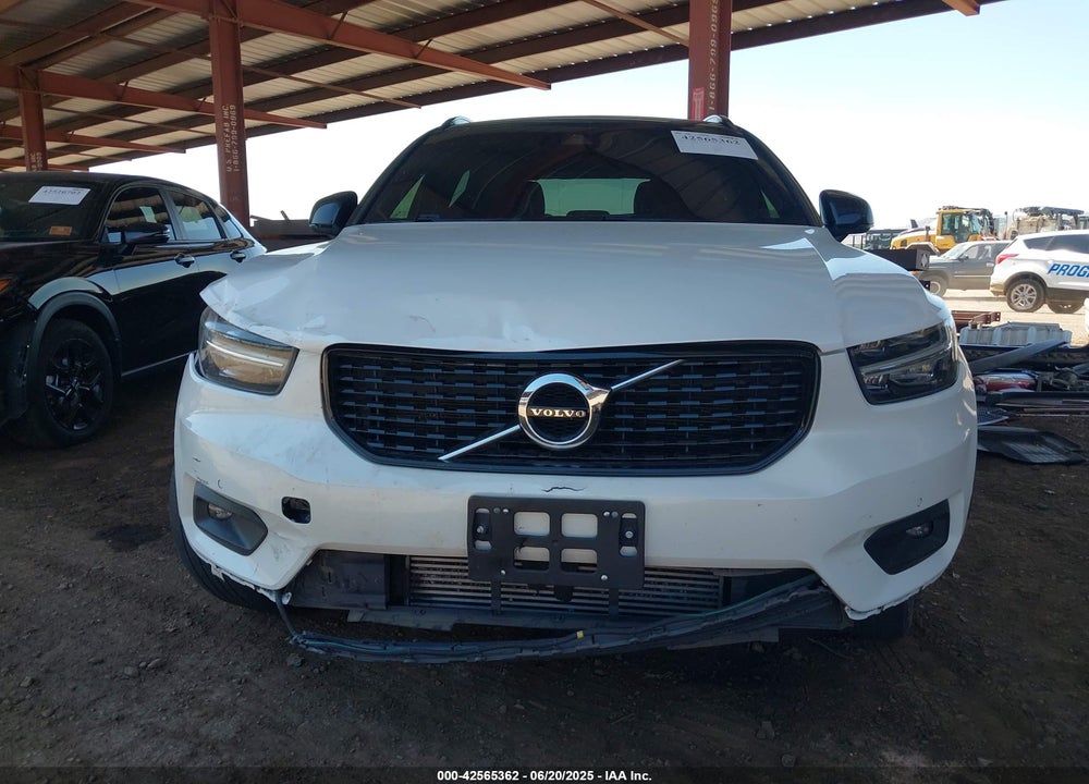 2019 VOLVO XC40 VIN: YV4162XZ5K2016041
