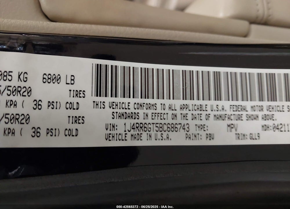2011 JEEP GRAND CHEROKEE VIN: 1J4RR6GT5BC686743